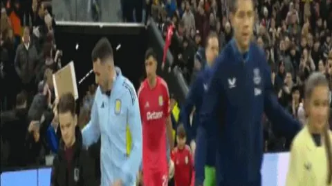 战术分析：熟人较量激情碰撞！热火用阿德巴约全力封锁巴特勒！